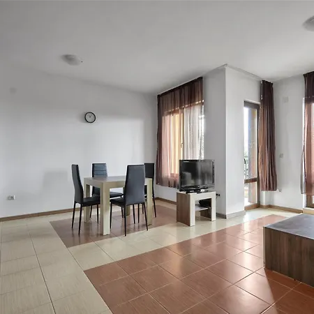 Appartement на плаж градина *